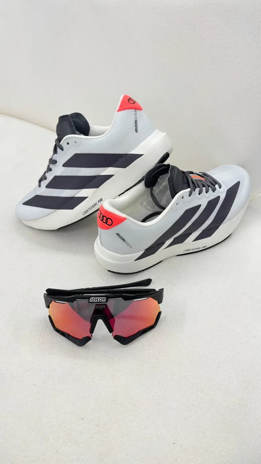 Adidas Adizero branco e grafite