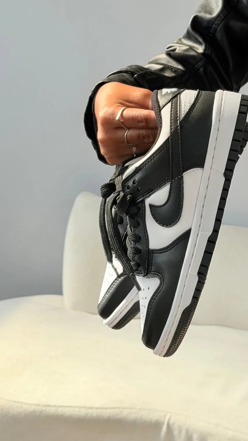Nike Dunk Low preto e branco